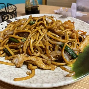 E2. Lo Mein Combination! Chicken, Beef, &amp; Shrimp!