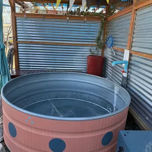 Big hot springs tub can be private or public