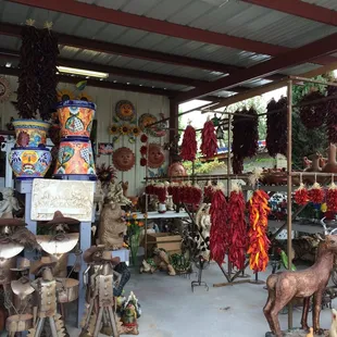 Lots to see while waiting for lunch.