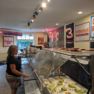 Cold bar