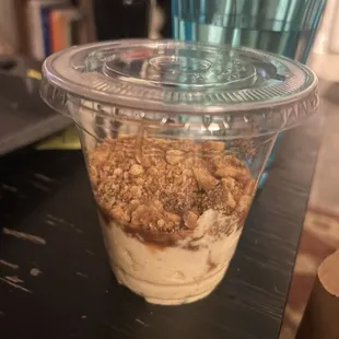 dessert, drink