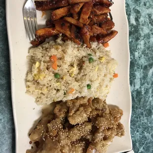 Hot chicken and sesame chicken with fried rice