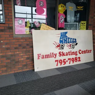 Hot Wheels Skating Center