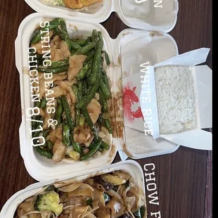 Crab Rangoon, string beans &amp; chicken, chow fun beef