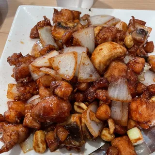 L Kung Pao Chicken-.