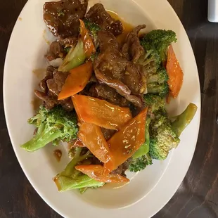 Beef with broccoli small plate no rice