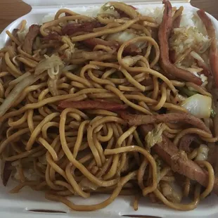 Pork lo mein lunch special