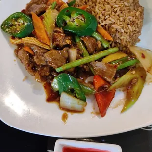 Beef and garlic vegetables with fried rice