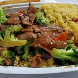 Beef and Broccoli combination meal