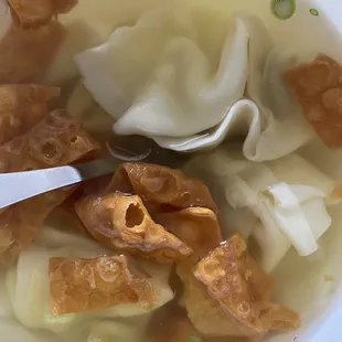 Wonton soup