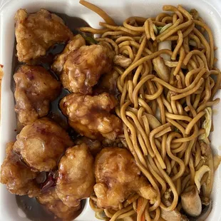 General Tso w/ Chicken Lo Mein (lunch)