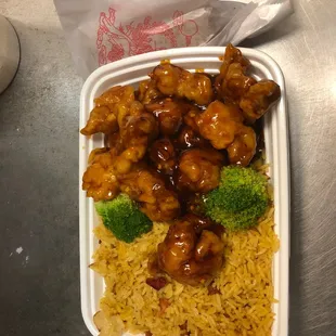 C36. General Tso's Chicken Combo Platter