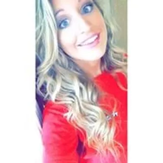 Jakki V.