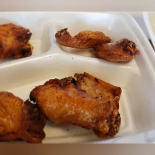 Chicken Wings, so delicious. No breading, soft and moist. #hotwok #hiddengem #noho #chinesefood #mortimerthebear #everywherebear
