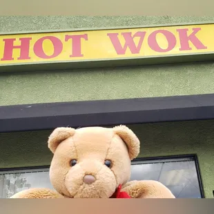 Hot Wok. A true hidden gem in the Arts district of North Hollywood. Hot, fresh, made to order meals.