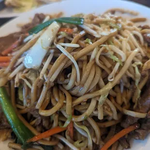 Beef Lo Mein