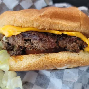 Burger w/ cheese
