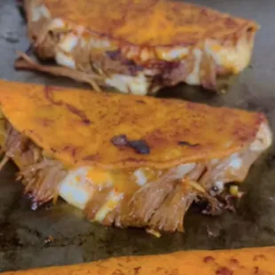 Quesabirrias w/consome