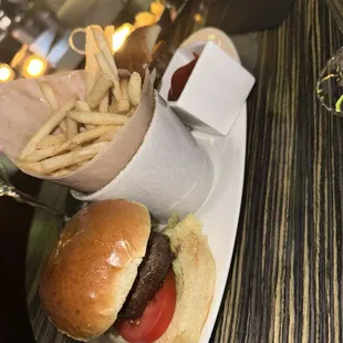 Beef sliders &amp; fries