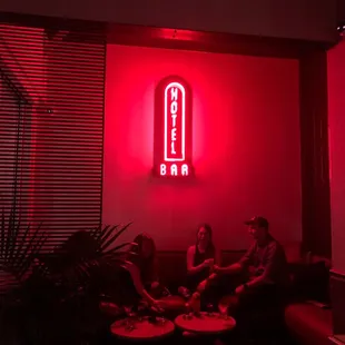 Hotel Bar