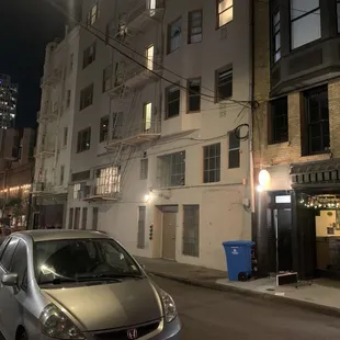 Hotel Biron on right side of ally