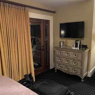 Room with deck entrance