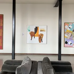 Art gallery just past Flor Fina