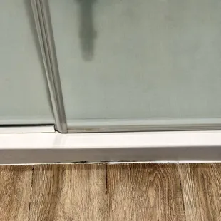 Eyesore for a luxary and lifestyle brand hotel (room 724)