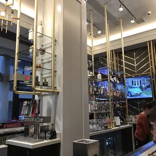 Nice bar with friendly staff and fun cocktails