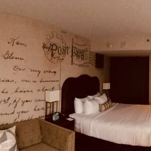 Room 902