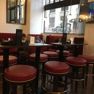 Cute, little restaurant, bar.  Get breakfast included in room. Fun.