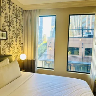 Non-Smoking king size bed