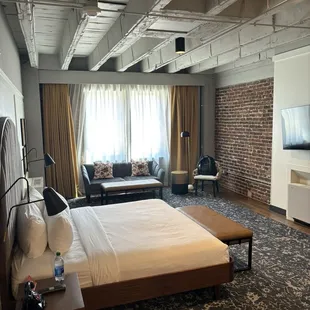 Last stop..... pretty room!