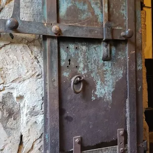 Door back into the restaurant.