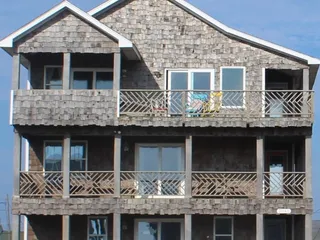 Pierhouse Bed & Breakfast