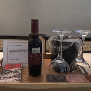 What a nice greeting when you enter your room.