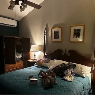 King bed balcony room