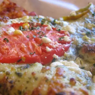 Pestoy, tomatoy, fetay yum.