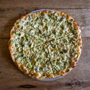 18" Artichoke on Garlic Parmesan Base