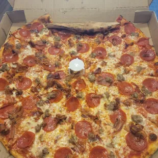 The pizza was to big for the box