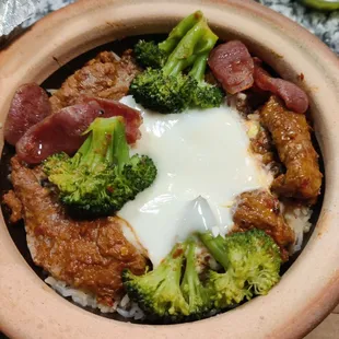 Spicy Beef Claypot Rice