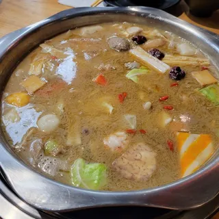 Rice Wine Herb Chicken Pot