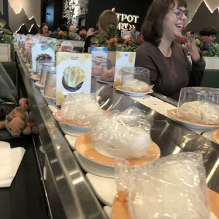 sushi and sashimi, interior