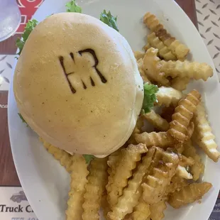 Crinkle crispy fries