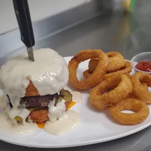 Green Chili Mac &amp; Cheese Burger