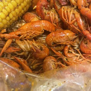 Boil crawfish