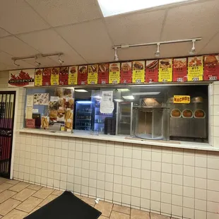 the interior of a fast food restaurant