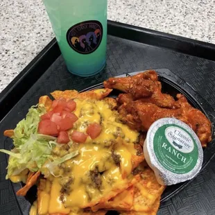 Try the hot wings and nachos from Hott Chixx Wings