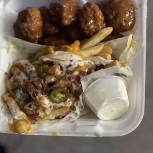10pc boneless wing special loaded fries