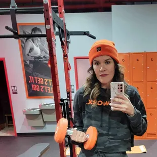 Post your selfies! We love to see you killing it in the gym!